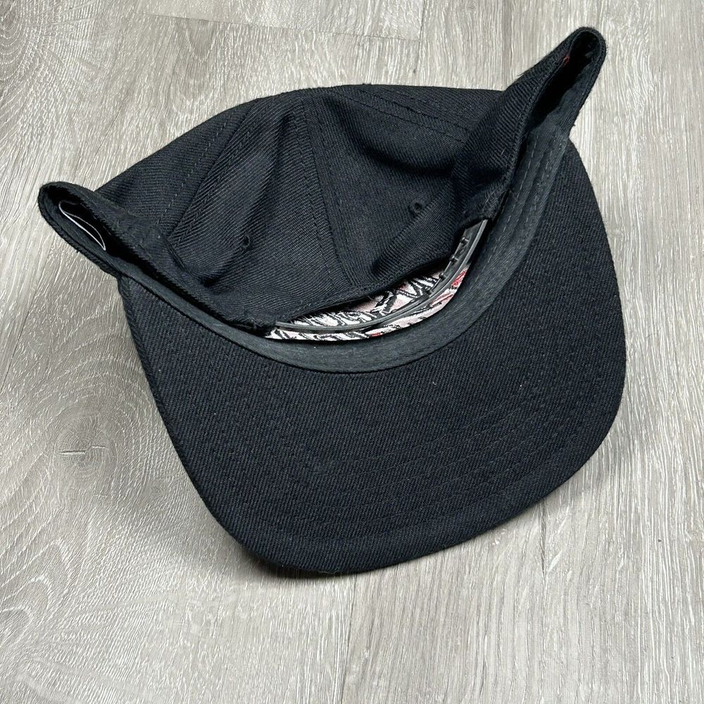 NEW Black Suicide Squad Movie Hat Cap‎ In Squad We Trust DC Comics Flat Brim - Picture 8 of 8